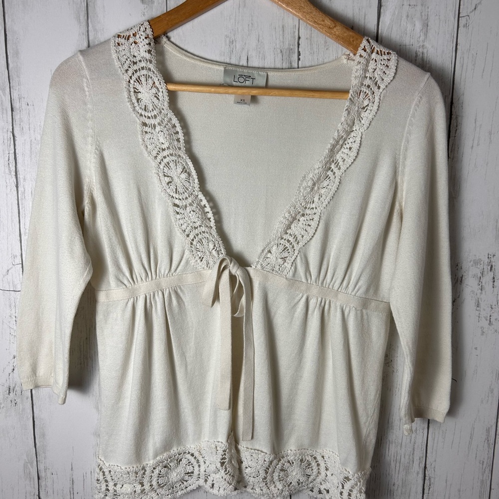 LOFT Cream Lace Trim Cardigan Top Womens XS Crochet Detail